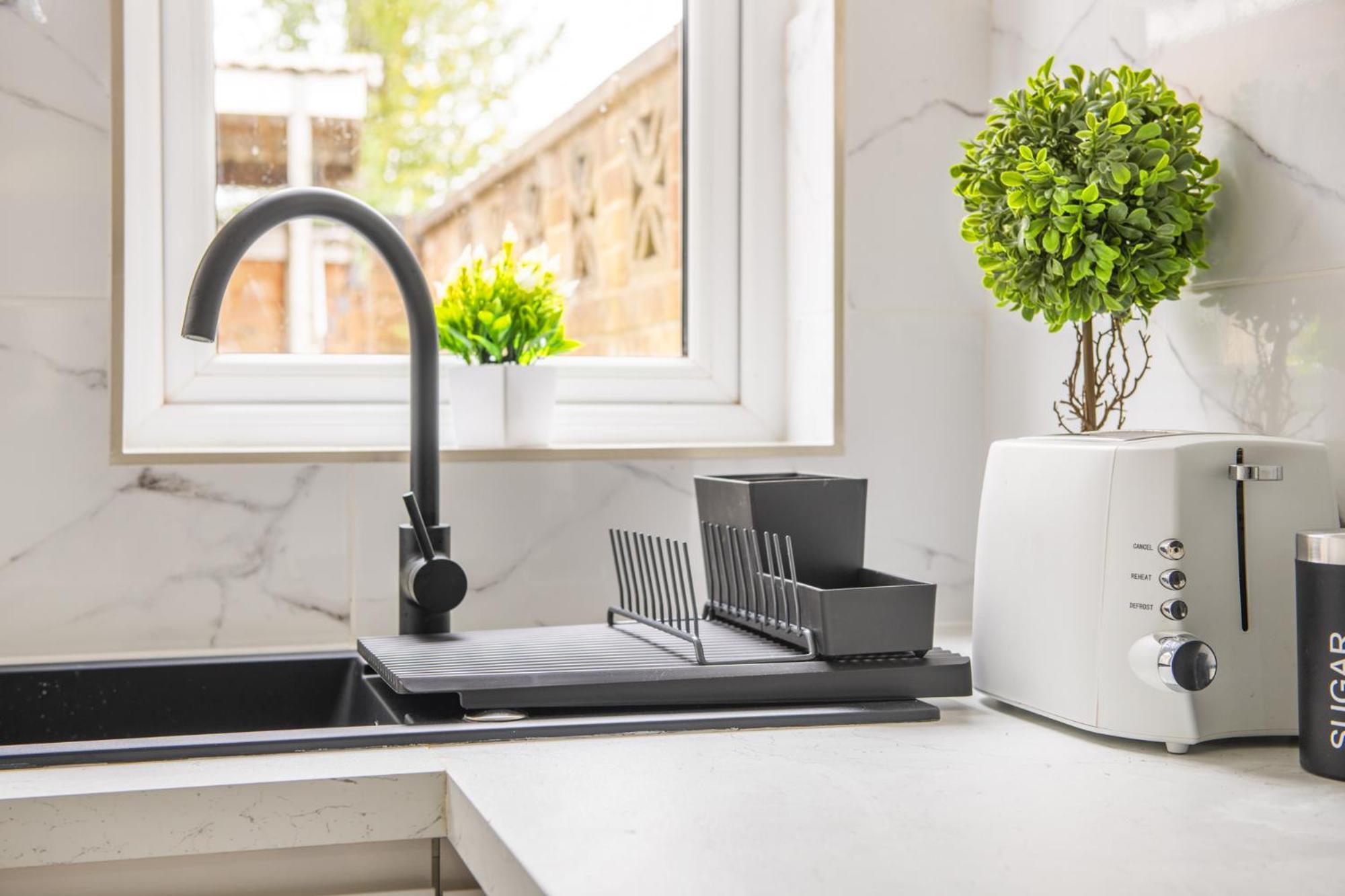 Stanion Luxurious 3 Bedroom Modern House Northamptonshire, Double, Twins, Single, Free Parking, Free Wi-Fi, Pets, Up To 8 Sleeps, 4 Smart Tvs Corby Dış mekan fotoğraf