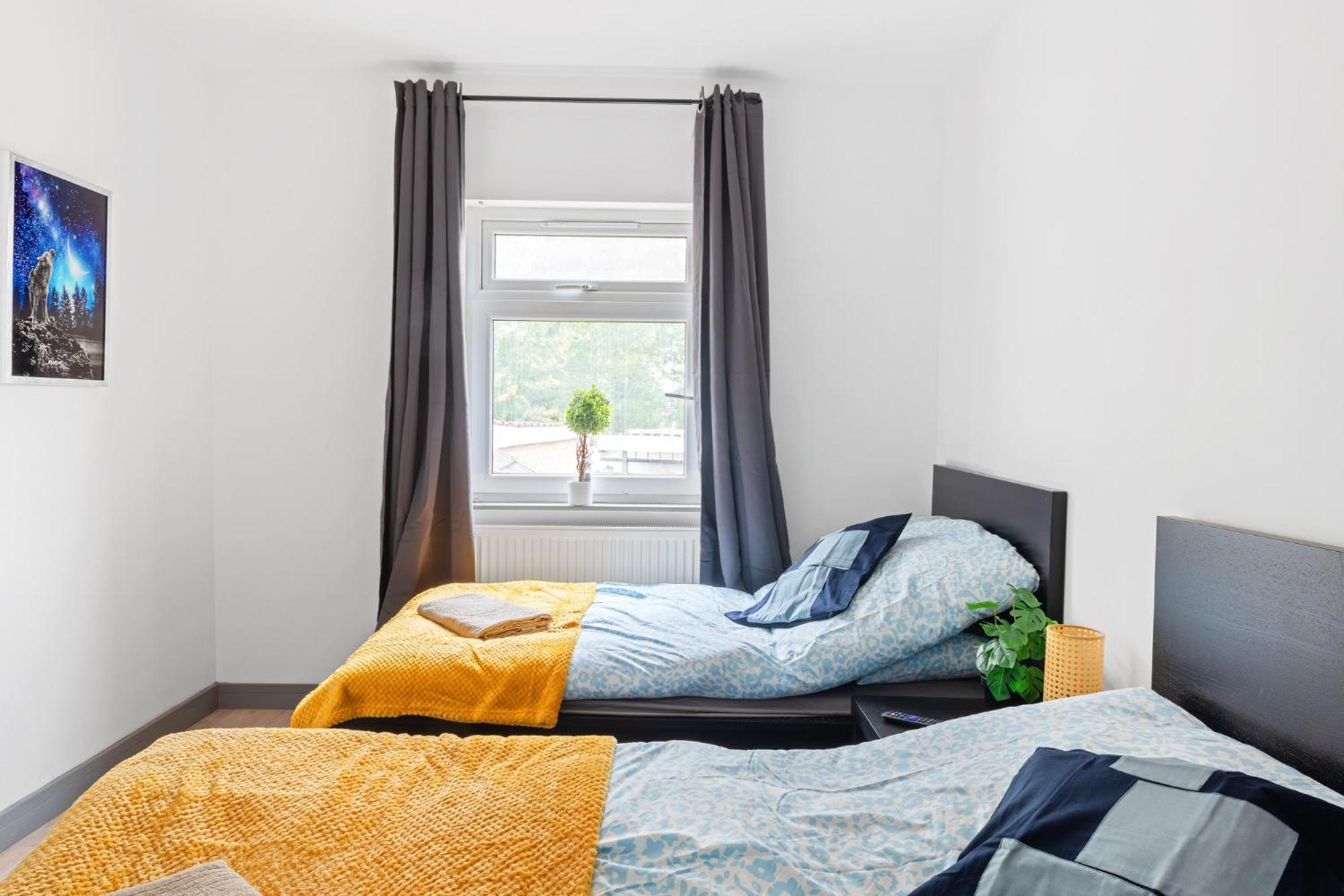Stanion Luxurious 3 Bedroom Modern House Northamptonshire, Double, Twins, Single, Free Parking, Free Wi-Fi, Pets, Up To 8 Sleeps, 4 Smart Tvs Corby Dış mekan fotoğraf